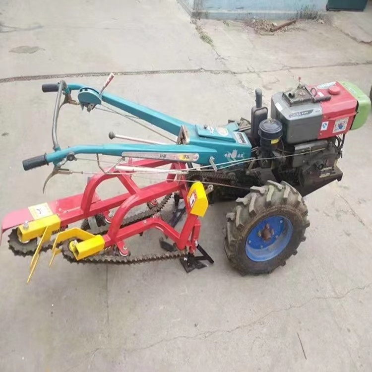 Full Automatic groundnut harvesting machine peanut picker Potato Onion garlic harvester carrot digging machine peanut harvester