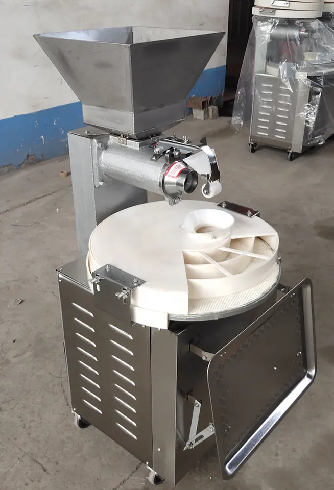 Hot sale Automatic small dough divider/dough cutting machine