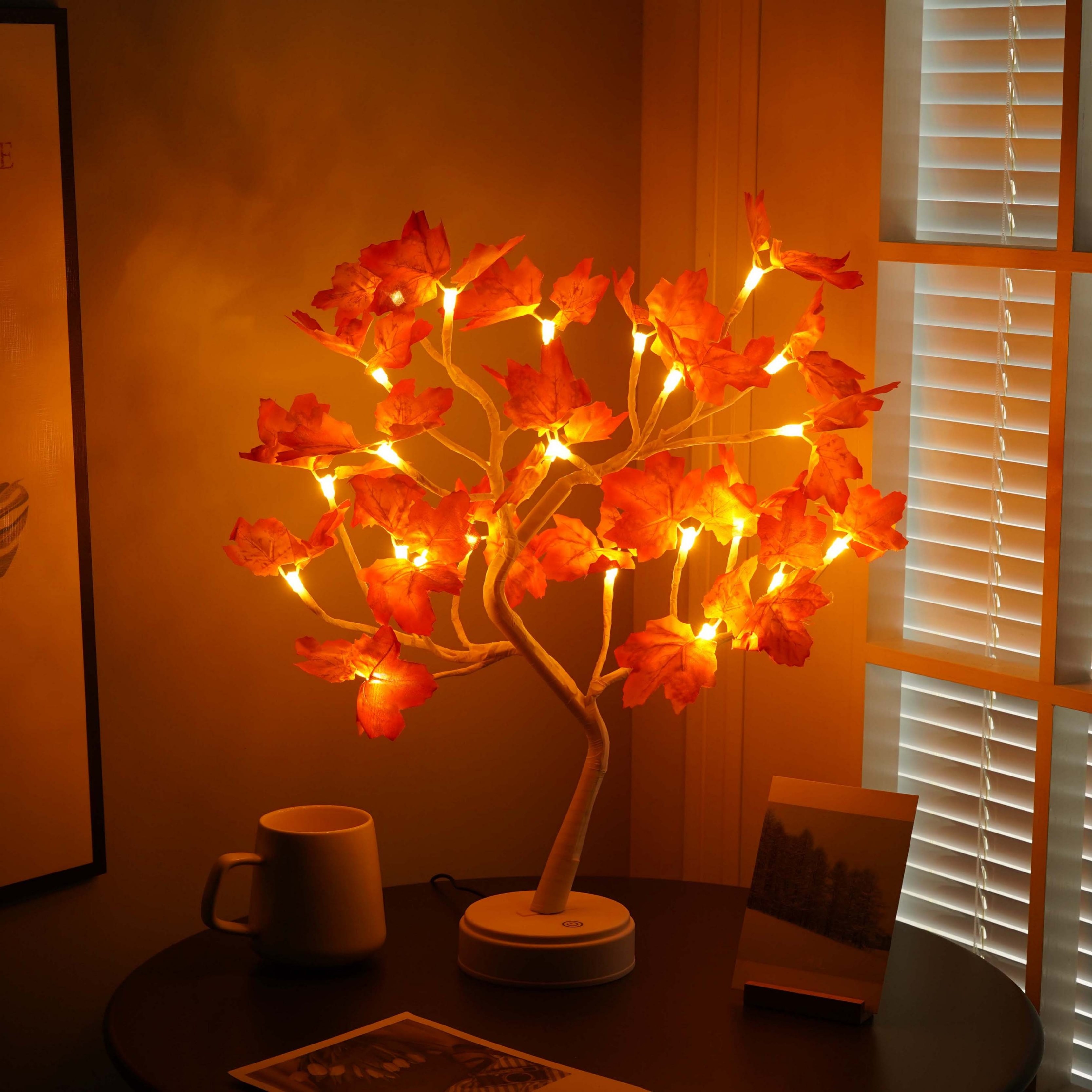 LED  Maple Leaf USB Maple Tree Light, Thanksgiving Halloween Lights Indoor Gifts Decoration