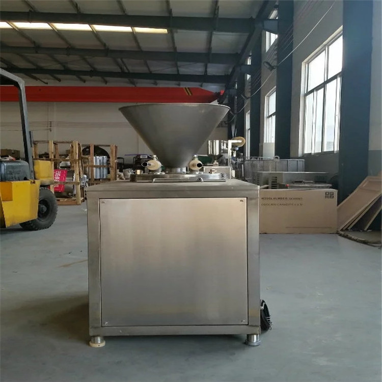 Vacuum Sausage Filler Stuffer / Sausage Meat Extruder Machine For Sale