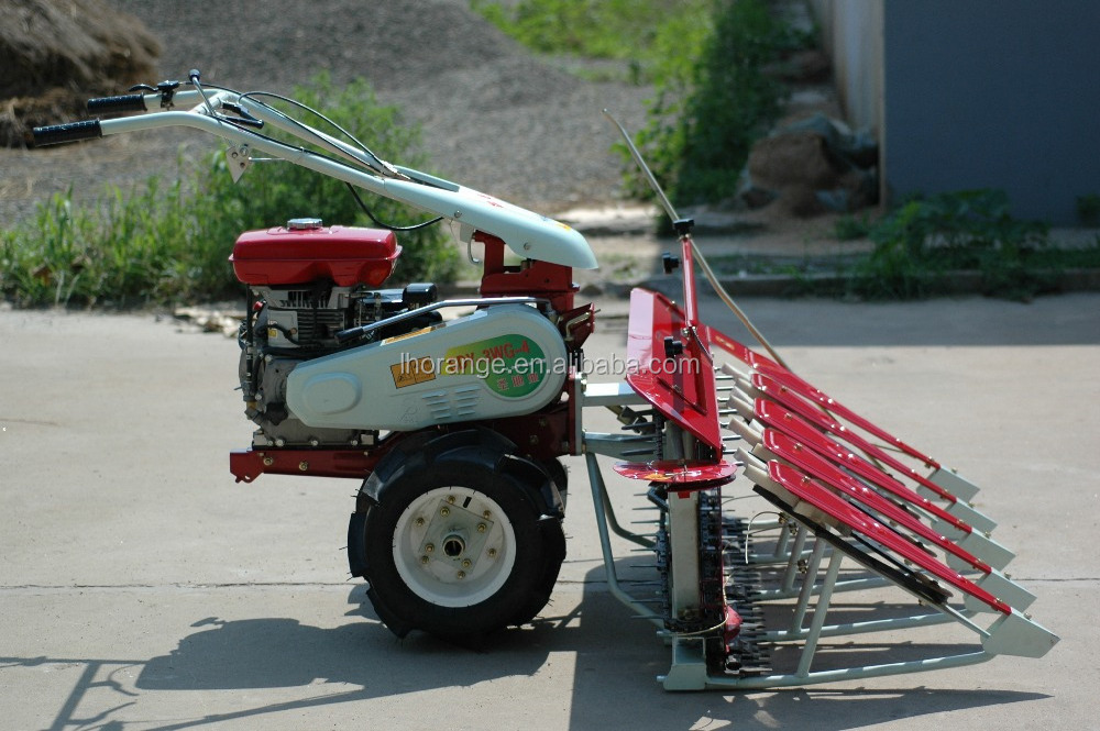 Multi-function Wheat Reaper Harvester/mini wheat reaping Machine