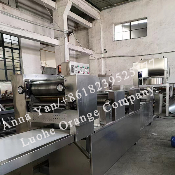 Automatic fresh noodle making machine