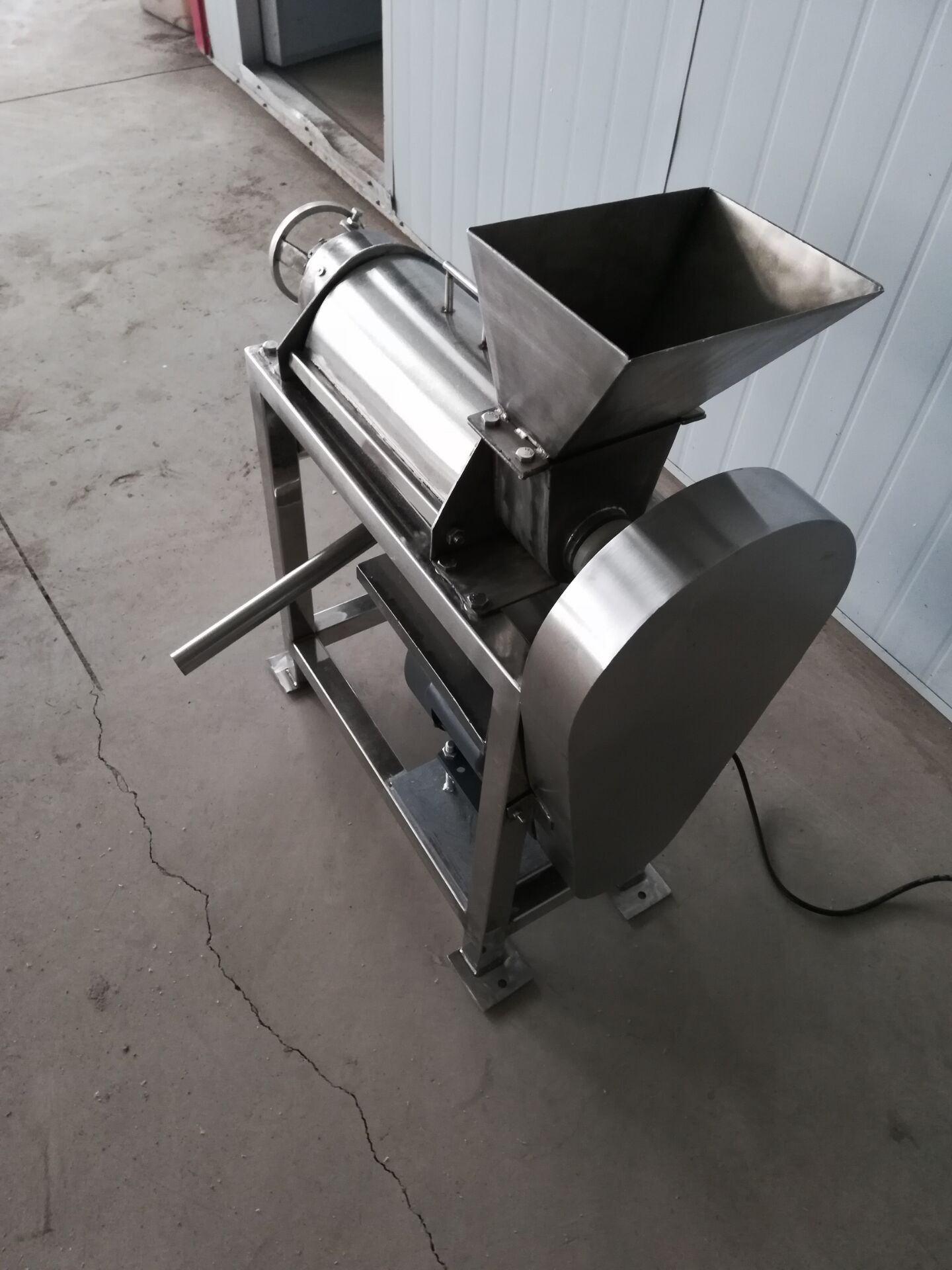 Mango Puree Extractor Machine 500kg/hour Industrial Stainless Steel Mango Pulper / Fruit Pulp Juice Making Machine Price