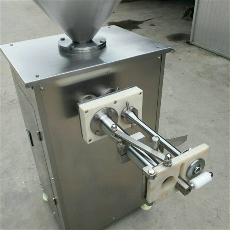 Vacuum Sausage Filler Stuffer / Sausage Meat Extruder Machine For Sale