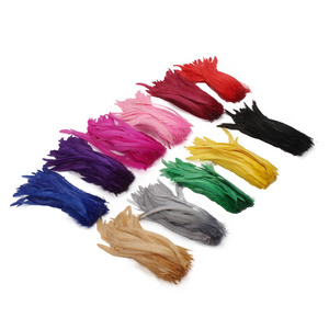 Wholesale Custom Colors Stripped Coque Rooster Trims Dyed And Fringes Decorative Red Chicken Feather Trimming For Costume Decor