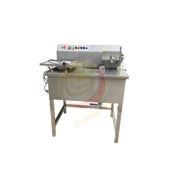 Tabletop Commercial Molding 15kg Wheel Chocolate Enrobing Table Temper Machine to Melt Chocolate