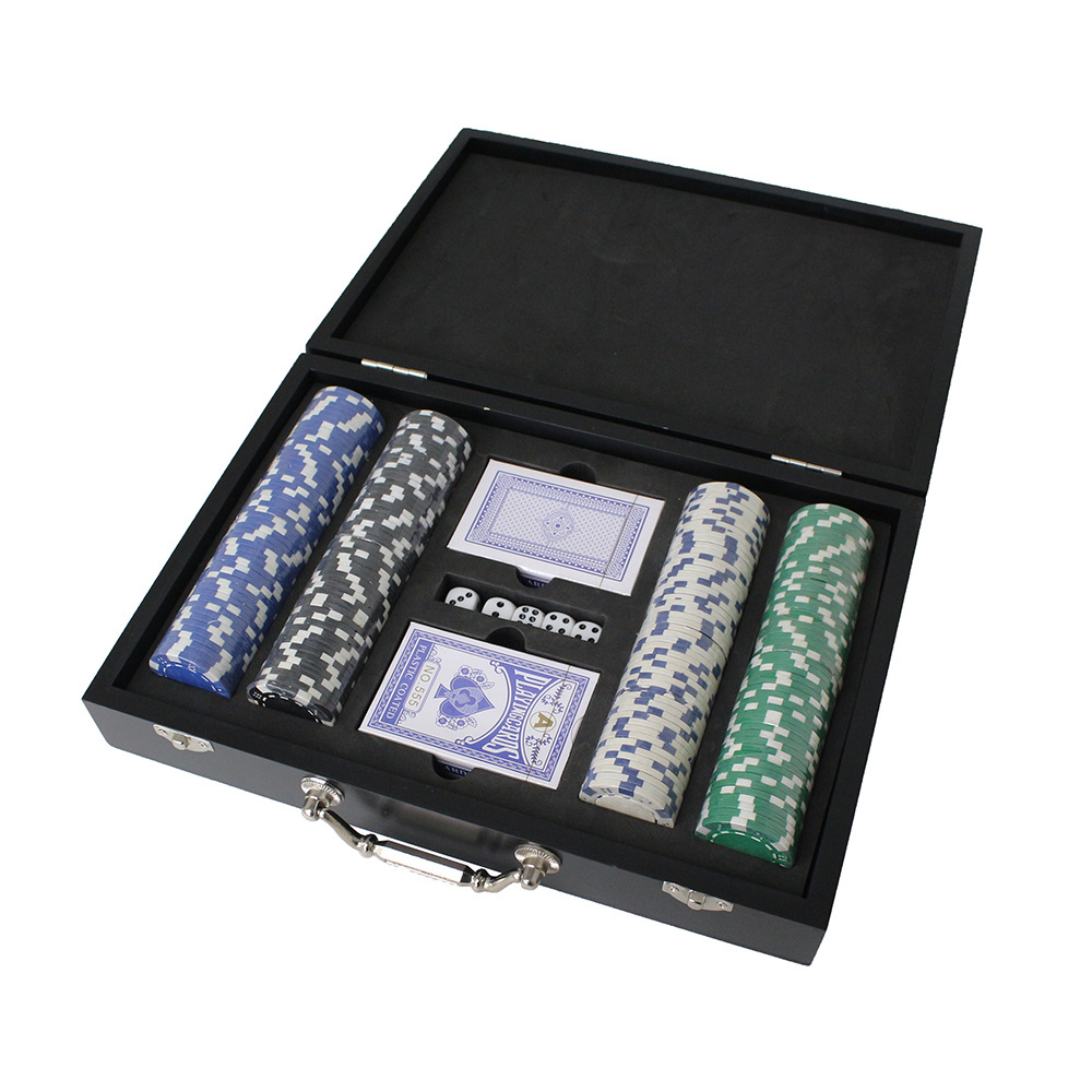 Hold 'em Claytec Poker Chip Set with Aluminum Case 500 Striped Dice Chips