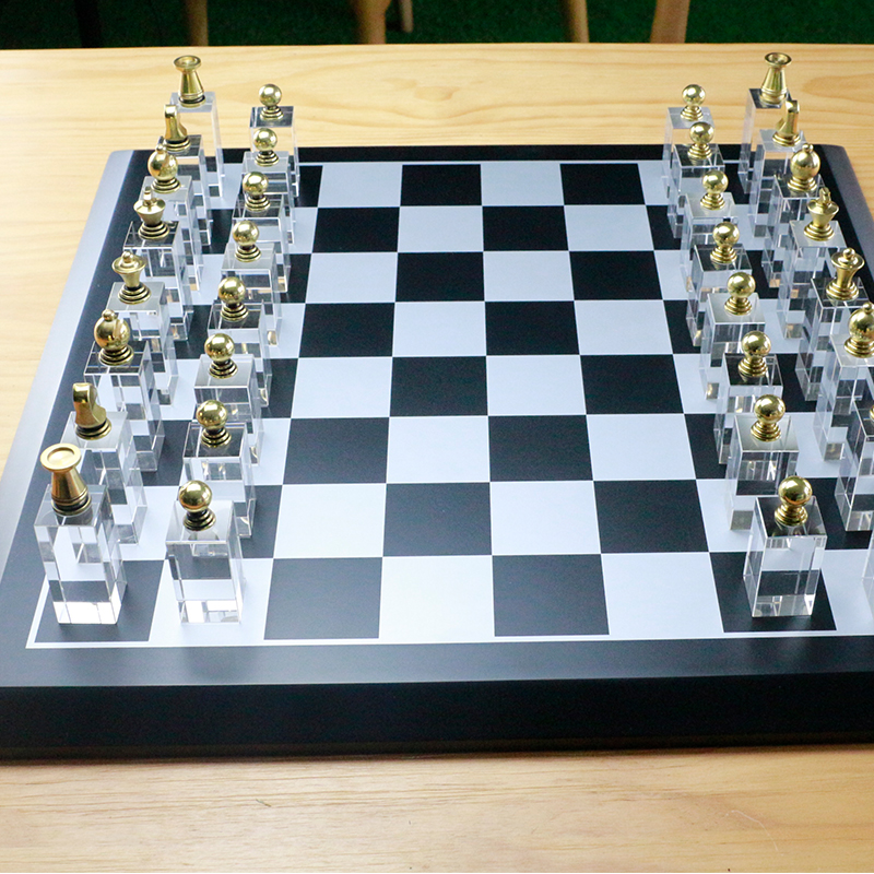 Luxury crystal wooden chess board chess pieces  chess set with storage