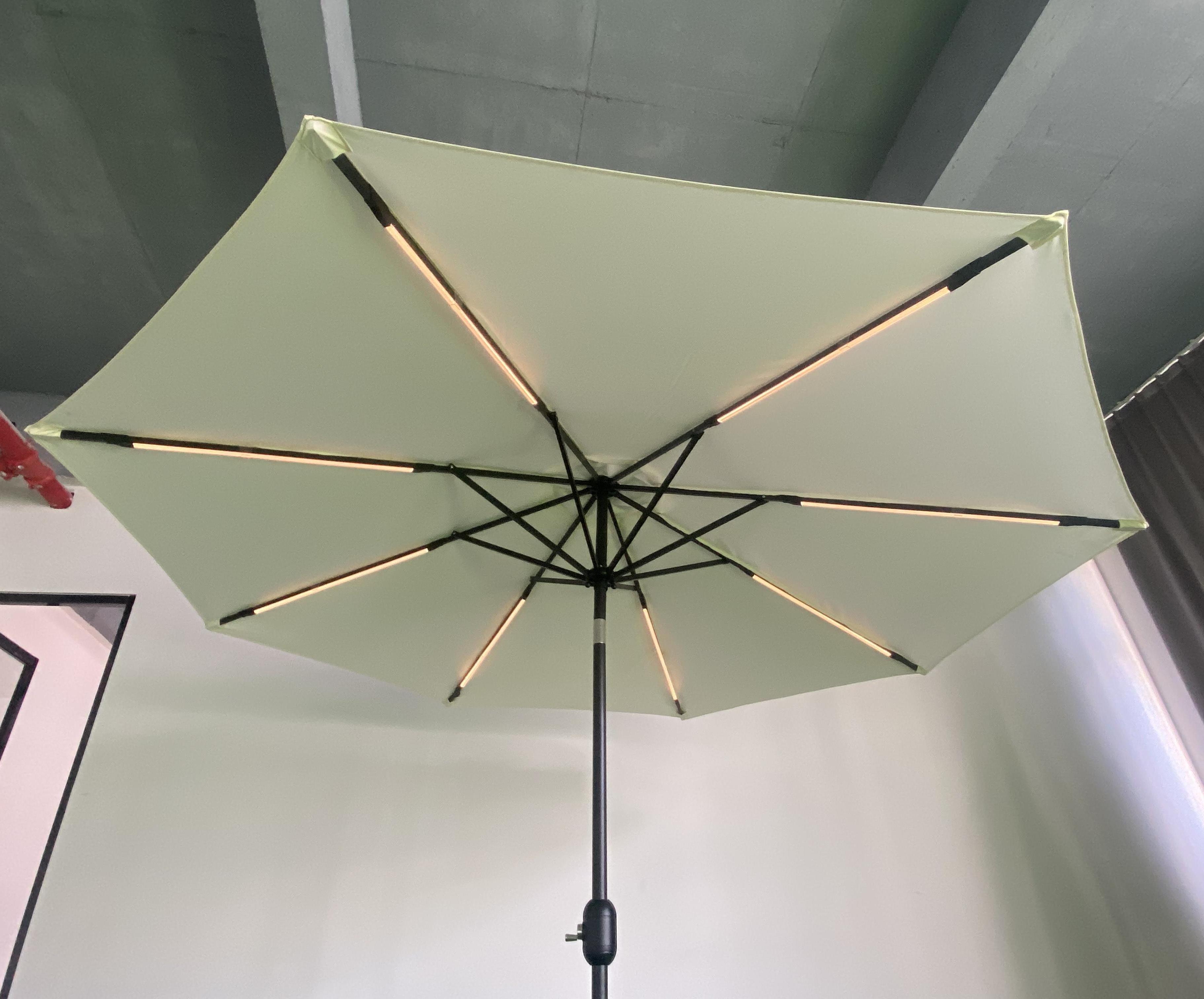 2023 New Creative Outdoor Beach Umbrella Garden Parasol Restaurant Sunshade Patio Umbrellas Market umbrella with pulley