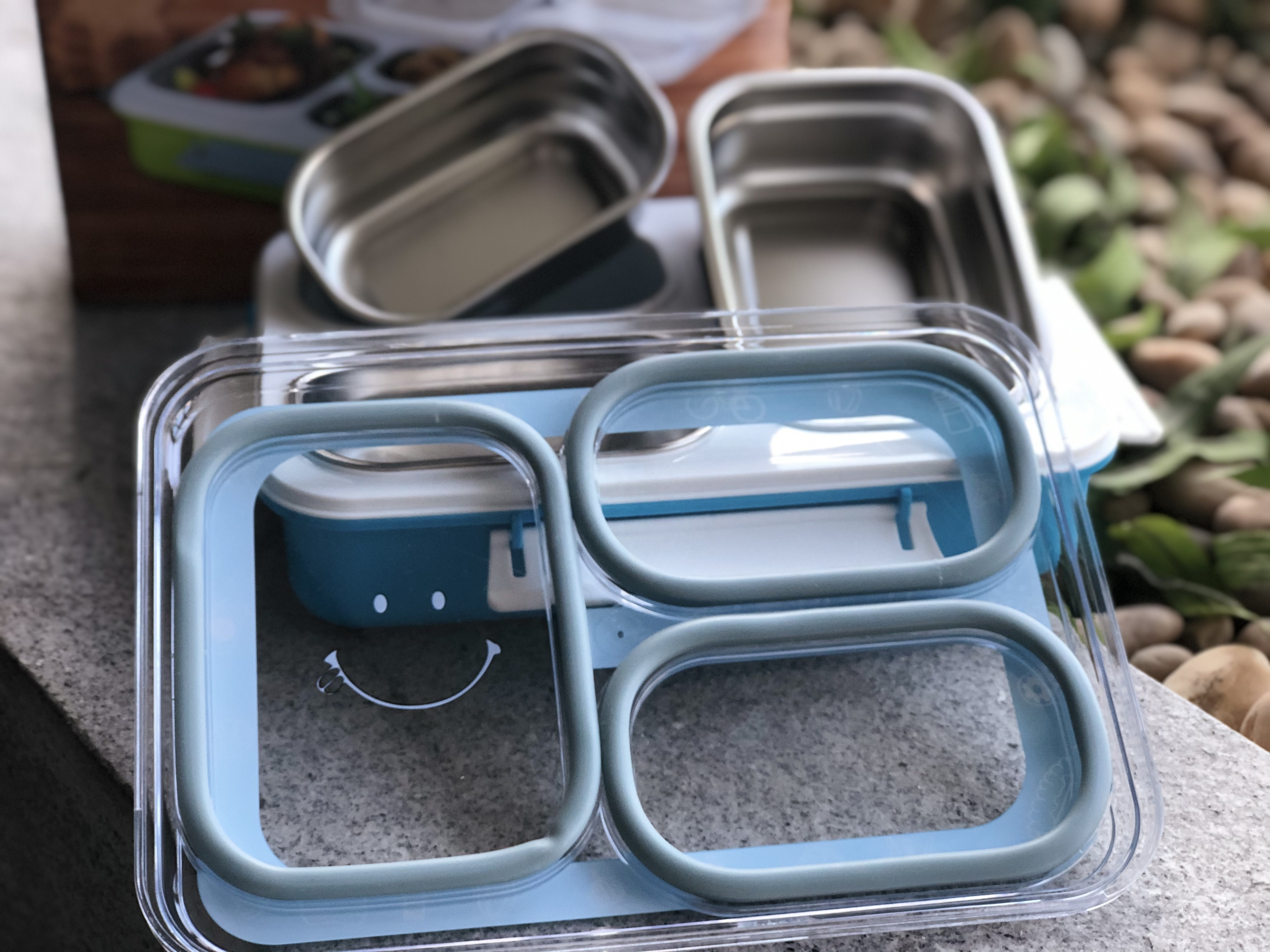 Food grade stainless steel leak proof 3 compartment lunch box Adult Student Bento Box with 4 side locked insulation lunch box