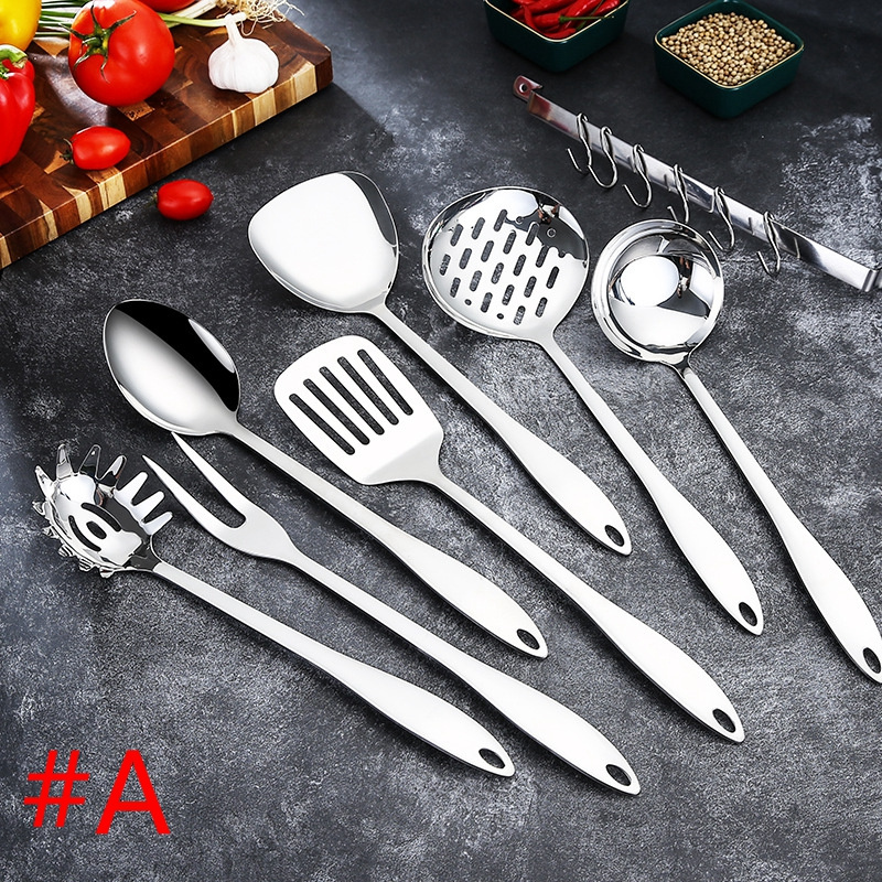 X067 Stainless Steel Utensils Set Kitchen Gadget Tools Heat Resistant Wooden Handle Hand Grip Chrome Plated Cooking Utensil Set