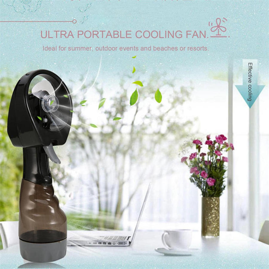 AAA6 Mini Battery Operation Water Bottle Spray Cool Mist Fan Plastic Outdoor Travel Handheld Portable Cooling Spray Fan