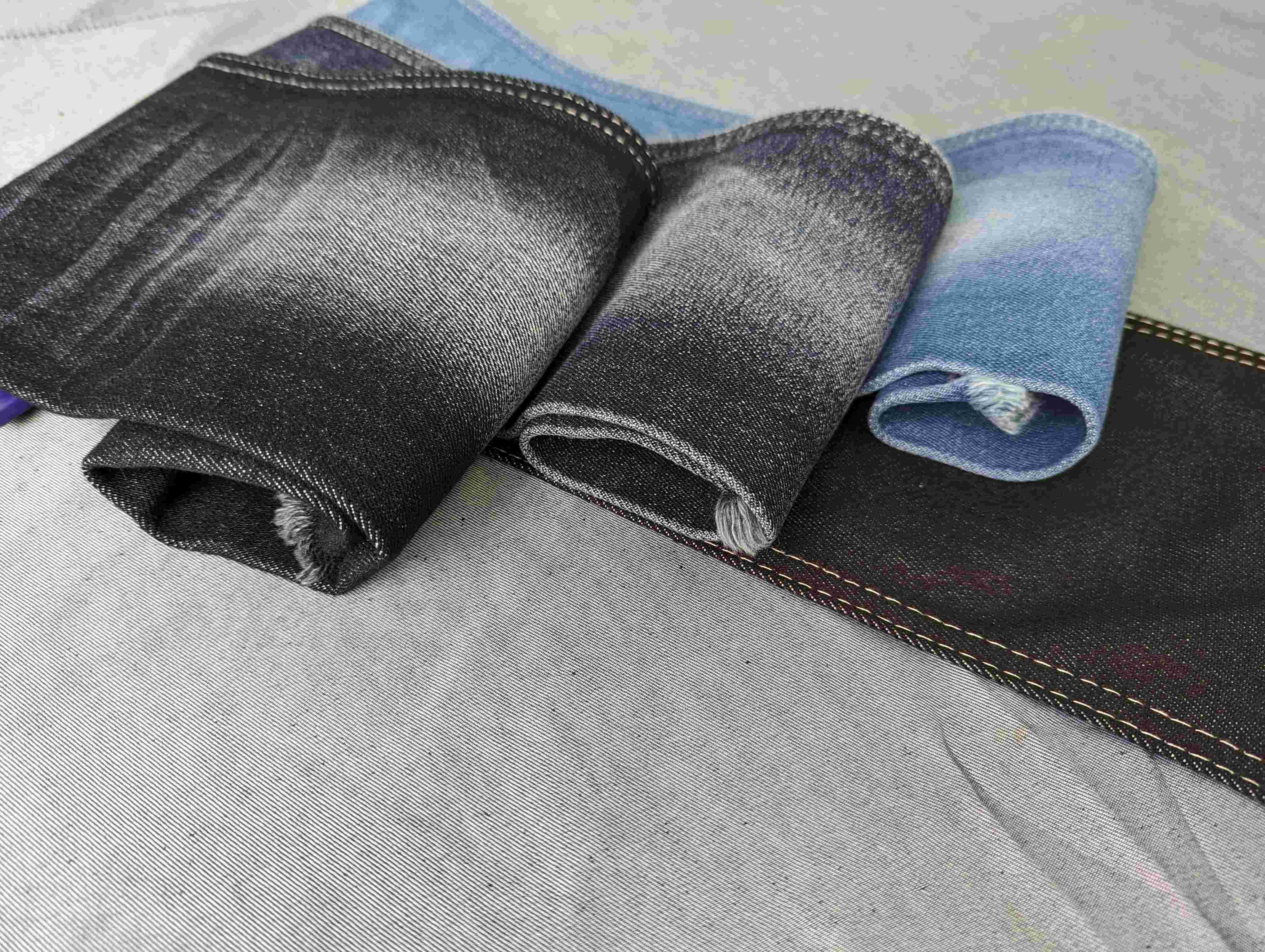 wholesale factory supply 10.6oz Heavyweight  cotton polyester slub blue gray denim fabric for appeal