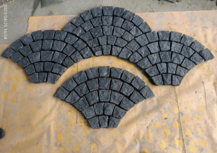 Paving Stone Basalt Flame Split Cube Cobblestone Paver on Mesh