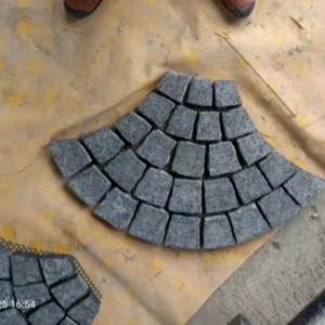 Paving Stone Basalt Flame Split Cube Cobblestone Paver on Mesh