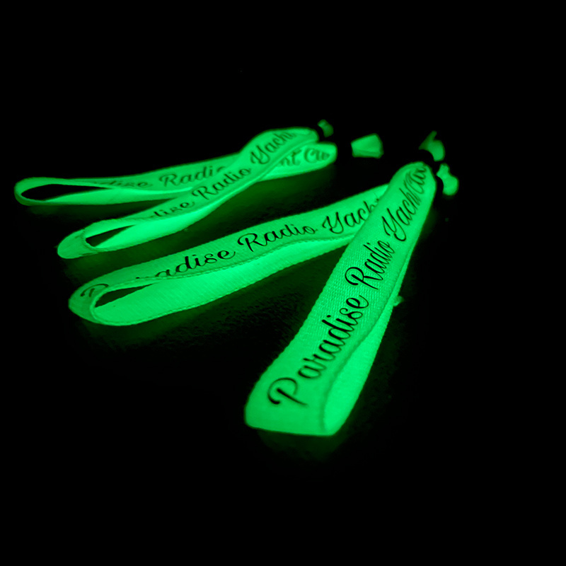 Factory wholesale short lanyard Custom logo fabric glow in dark wristband