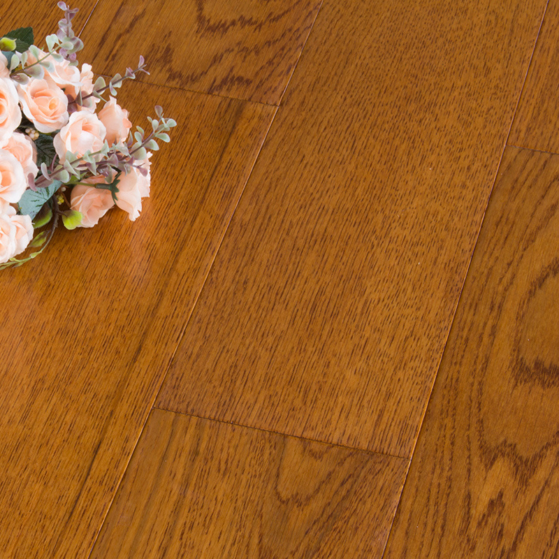 Red Oak Distressed Solid Wood Flooring