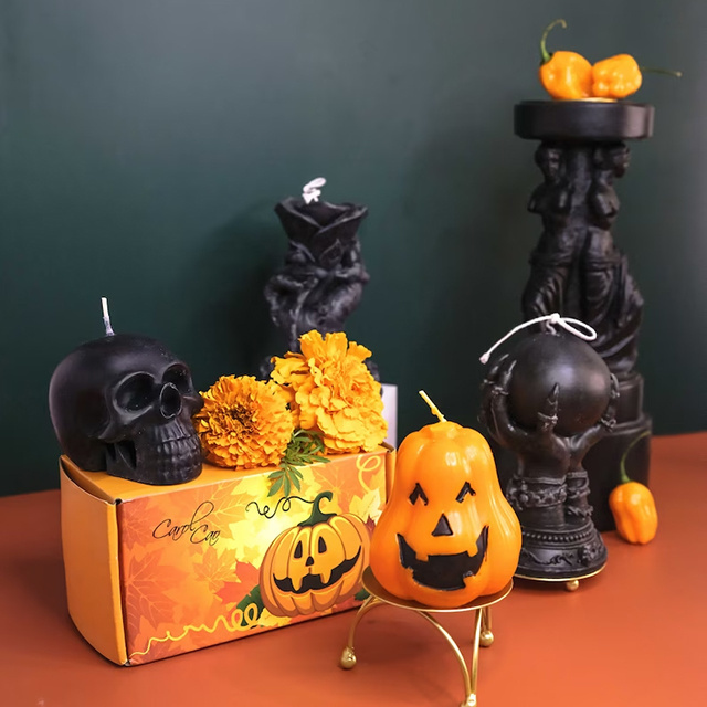 2022 New Custom Scented Cool Human  Gothic Halloween Home Decor Candles