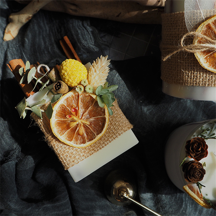 custom Wedding Home decoration gift natural Cinnamon dry flowers  with  orange slices luxury scented candle