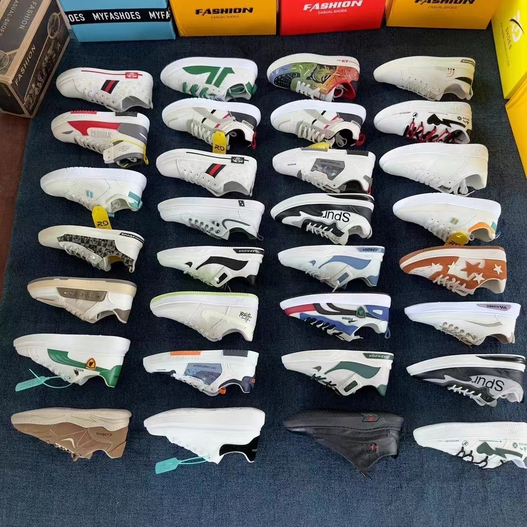 Wholesale Cheap Stock Casual Shoes fashion design Men women mixed shoes stock sneakers stock shoes for man size39-45