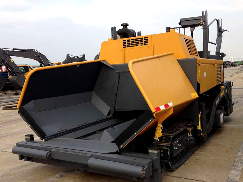 High Efficiency 8m SSP80C-8H Multifunction Concrete Paver Machine with Extending Screed