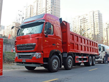 Super Performance SINOTRUK HOWO 40 Ton 8*4 Fence Cargo Truck