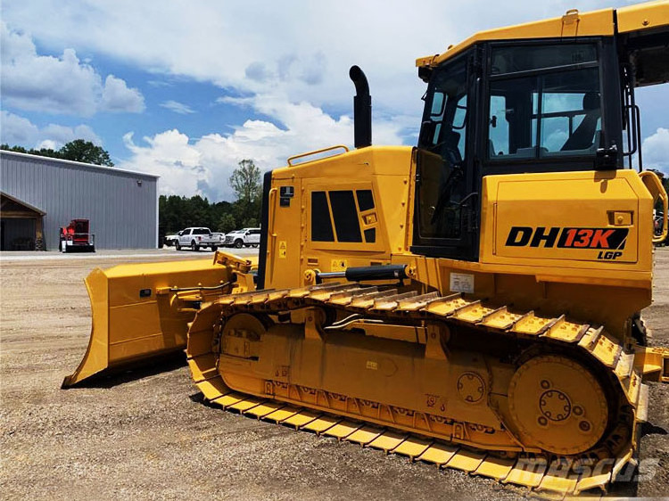 SHANTUI Bulldozer DH13K with Low Emissions Engine