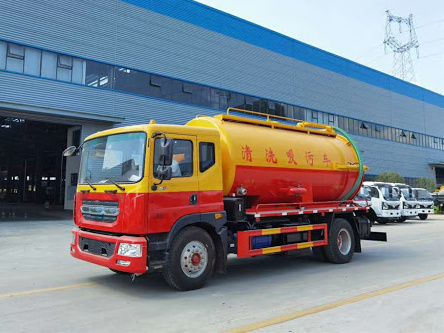 Hot sale DXA5181GXWD5 septic Sewage Suction Truck with diesel fuel