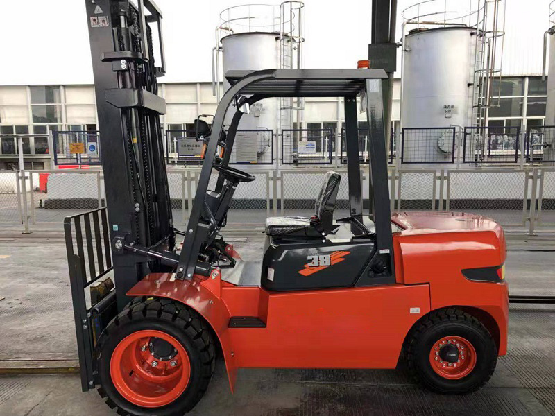 CPD40S 3t 5t 7t Side Loader Forklift Truck