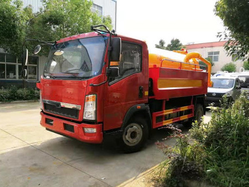 Hot sale DXA5181GXWD5 septic Sewage Suction Truck with diesel fuel