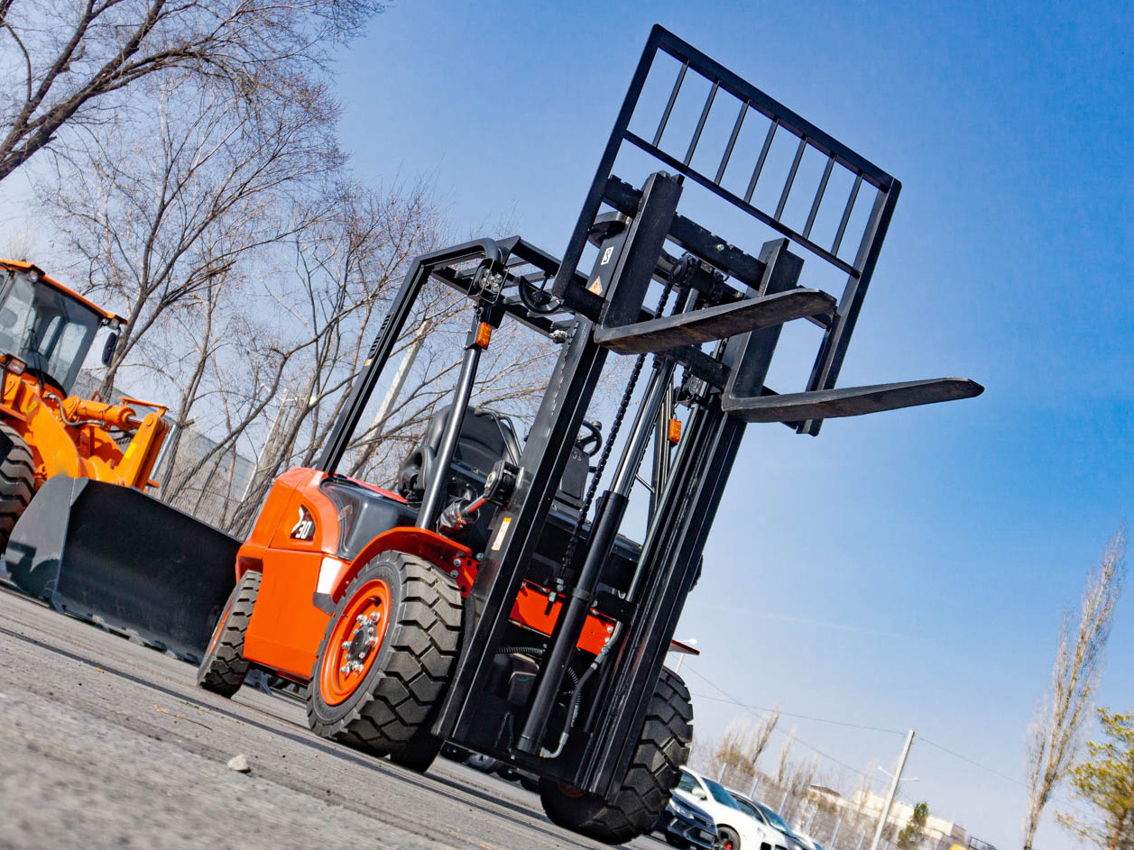 Chinese Popular Brand 3 ton Small Forklift CPCD30-X with Solid Tire sale in Algeria