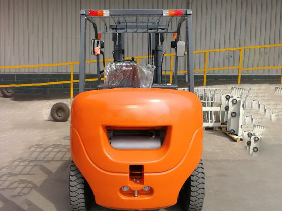 New Heli Cpcd70  7 Ton Diesel Forklift with Front Dual Solid Tire for Sale