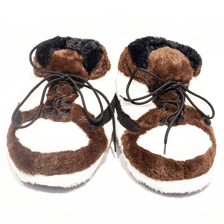 Cheap slipper average size indoor shoes plush sneaker slippers woman or man