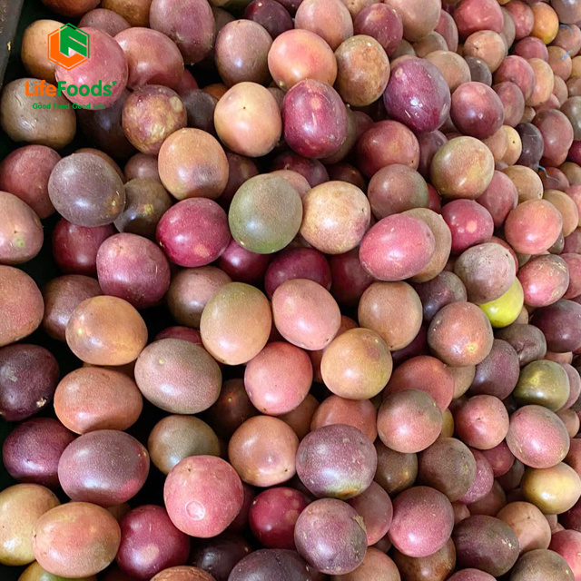 Frozen Pure Passion Fruit Pulp With Seeds And Without Seed / Export Quality / Vietnam Wholesale Oversea