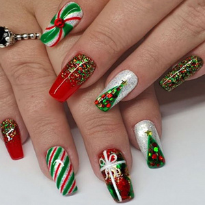 Christmas Square Fake Nails Short Press on Nails Xmas Green Red Silver Glue on Glitter False Nails Rhinestone Christmas Tr