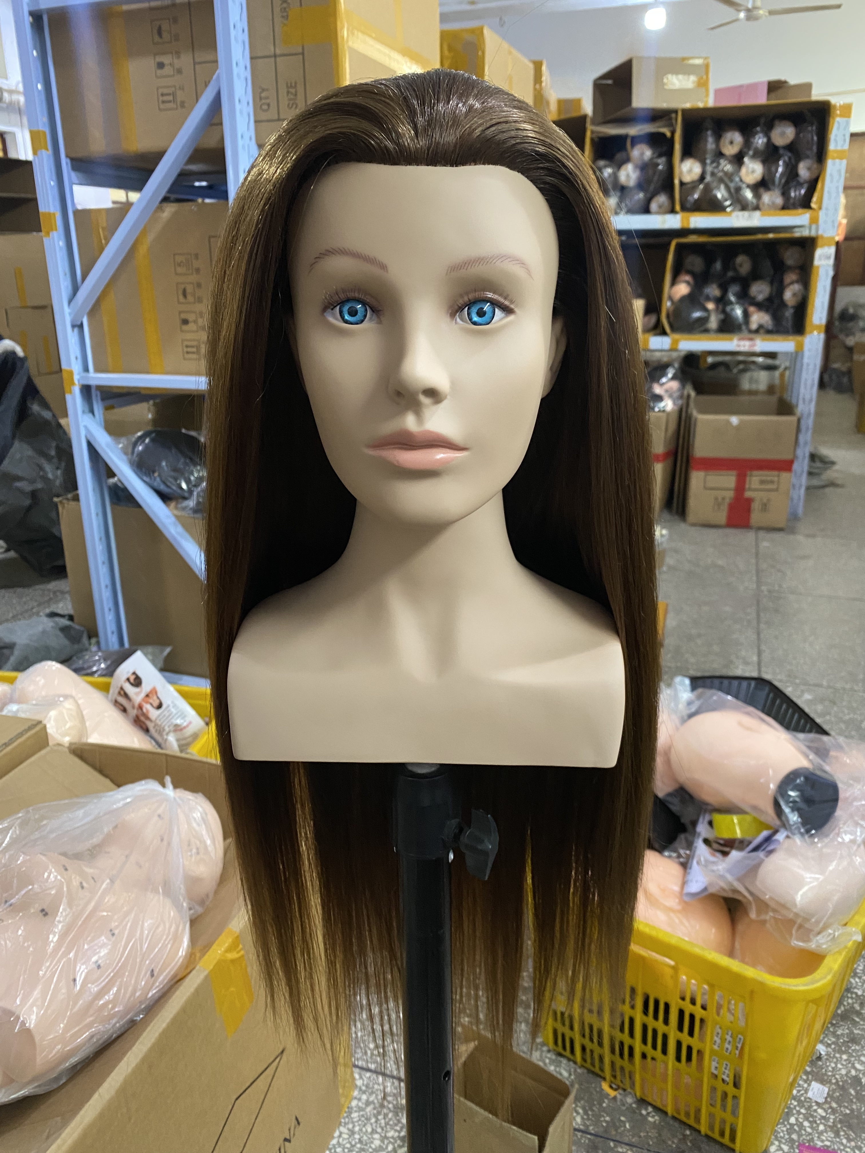 Wholesale human hair mannequins 24 Inches natural hair baber hairdressing dummy training mannequin head with shoulder