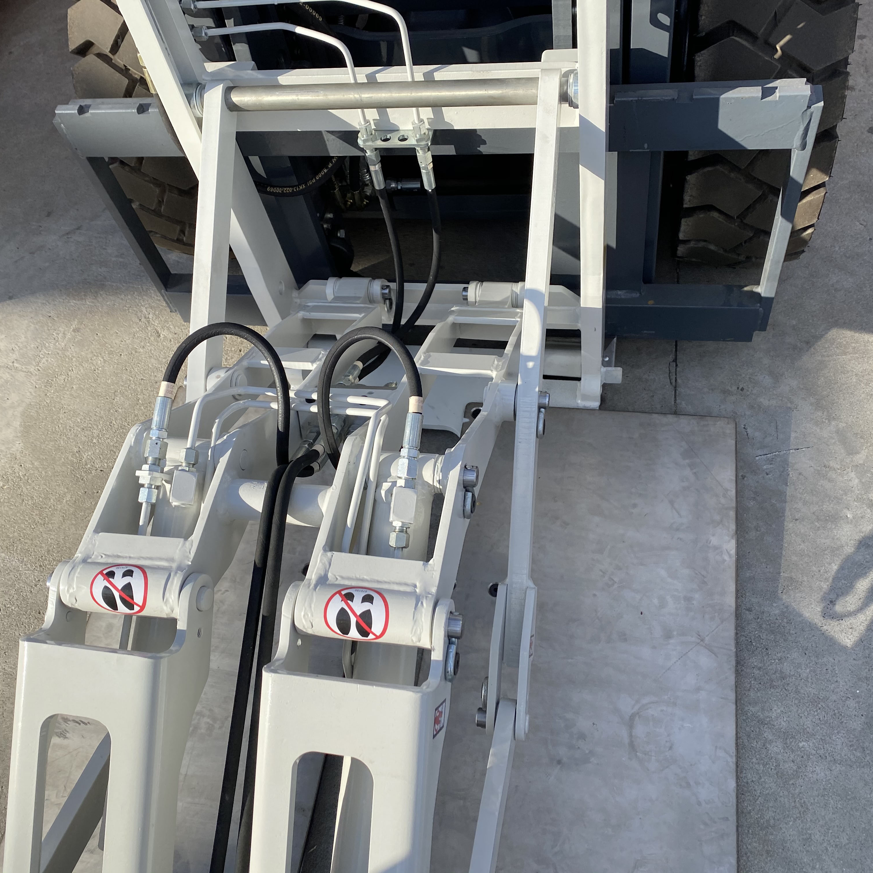 Forklift clamp/Pusher Attach