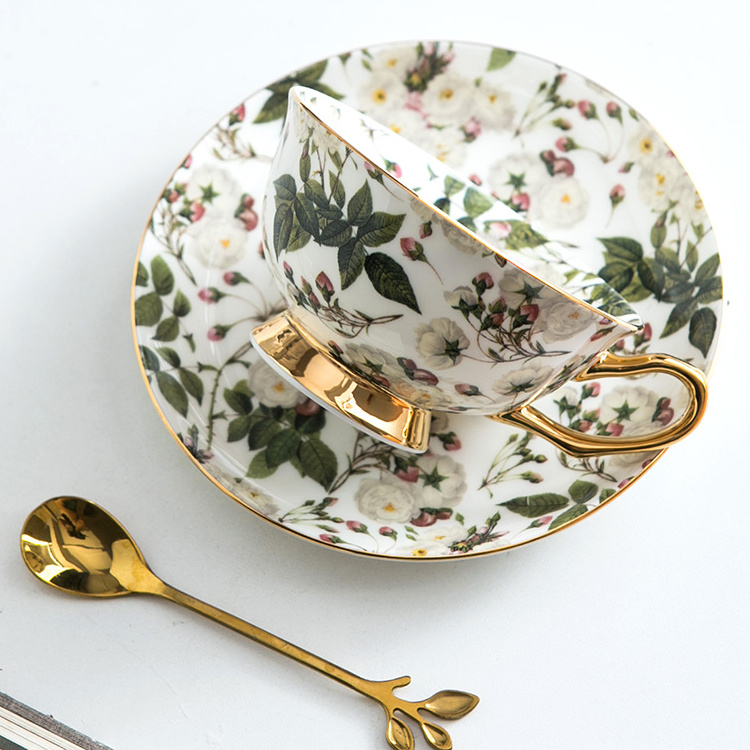 Wholesale fancy retro luxury elegant golden green floral porcelain coffee tea cup and saucer set luxury tea cup set with saucer