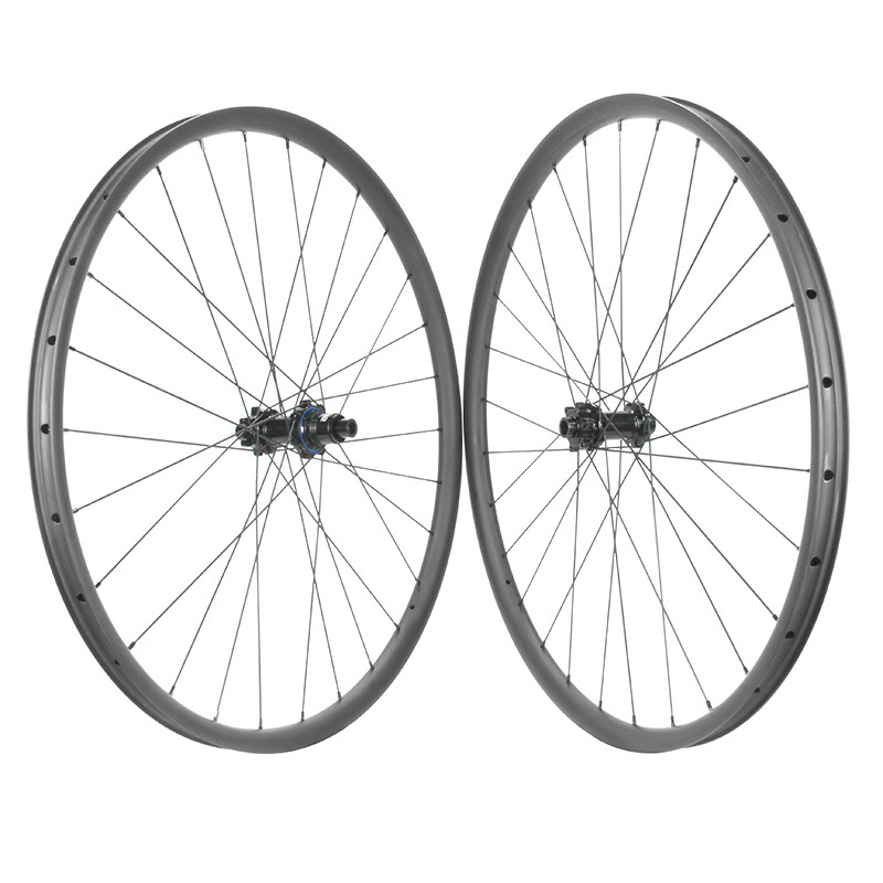 LightCarbon inexpensive Chinese Carbon XC cross country MTB wheels Factory Price