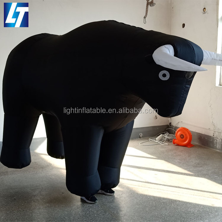 Portable giant life size inflatable cow balloon for advertising decoration