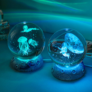 LED Ocean Sea Crystal Ball Night Light with Resin Base Luminous Jellyfish Glass Ball Light Color Changing 3D Crystal Ball Lamp