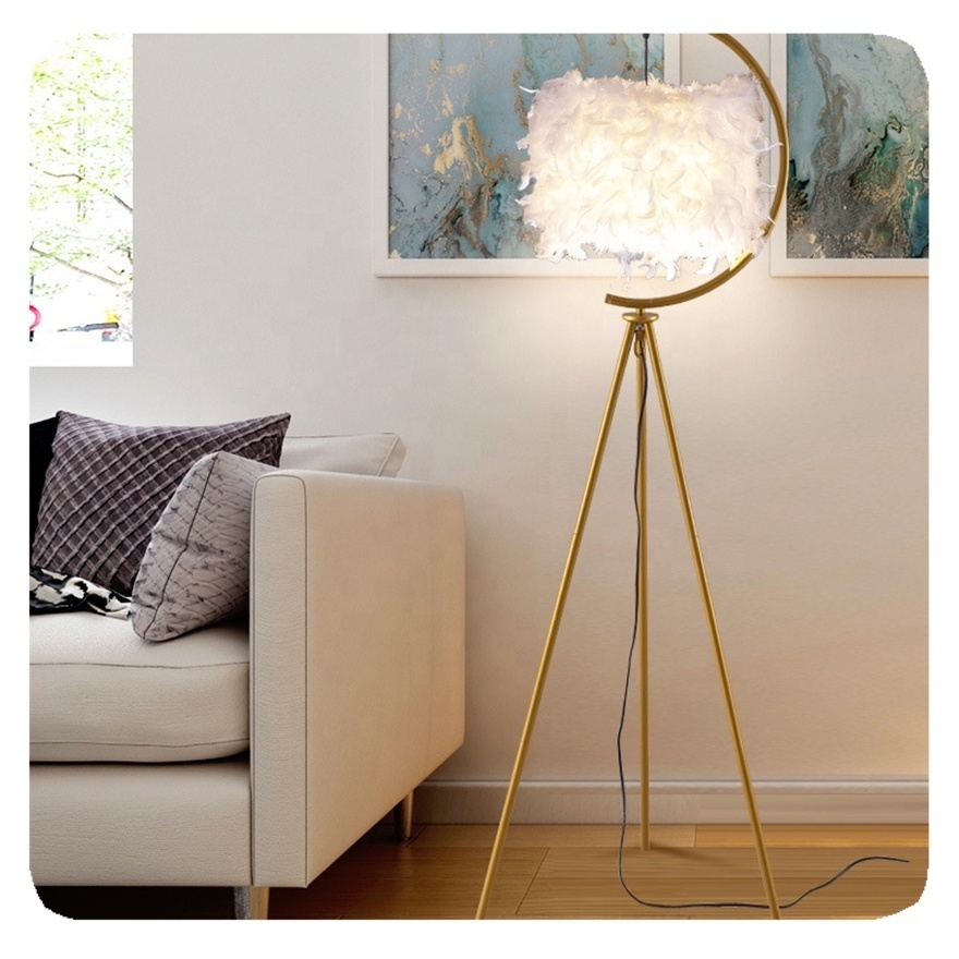 New Factory Supply Modern Standing Feather LED Light Stand Bedroom Living Room Ostrich Feathers Floor Lamp