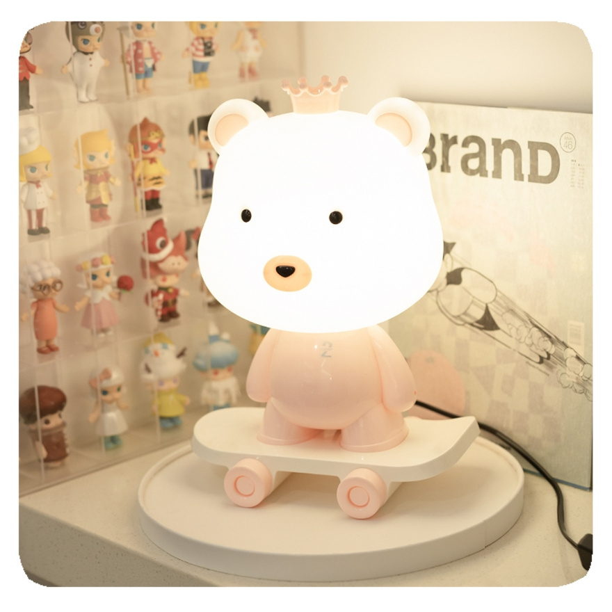 New WD Fun Desk Bedside Bedroom Creative Cartoon Bear Reading Table Light for Kids Room Girls Quirky Gift Lamp