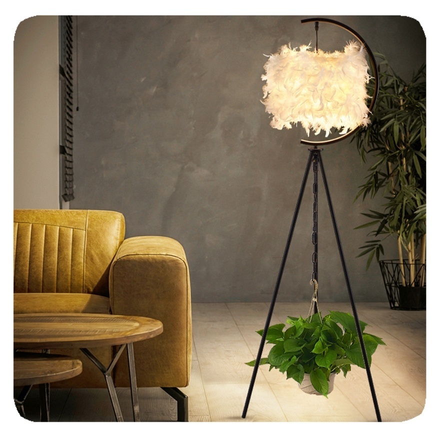 New Factory Supply Modern Standing Feather LED Light Stand Bedroom Living Room Ostrich Feathers Floor Lamp