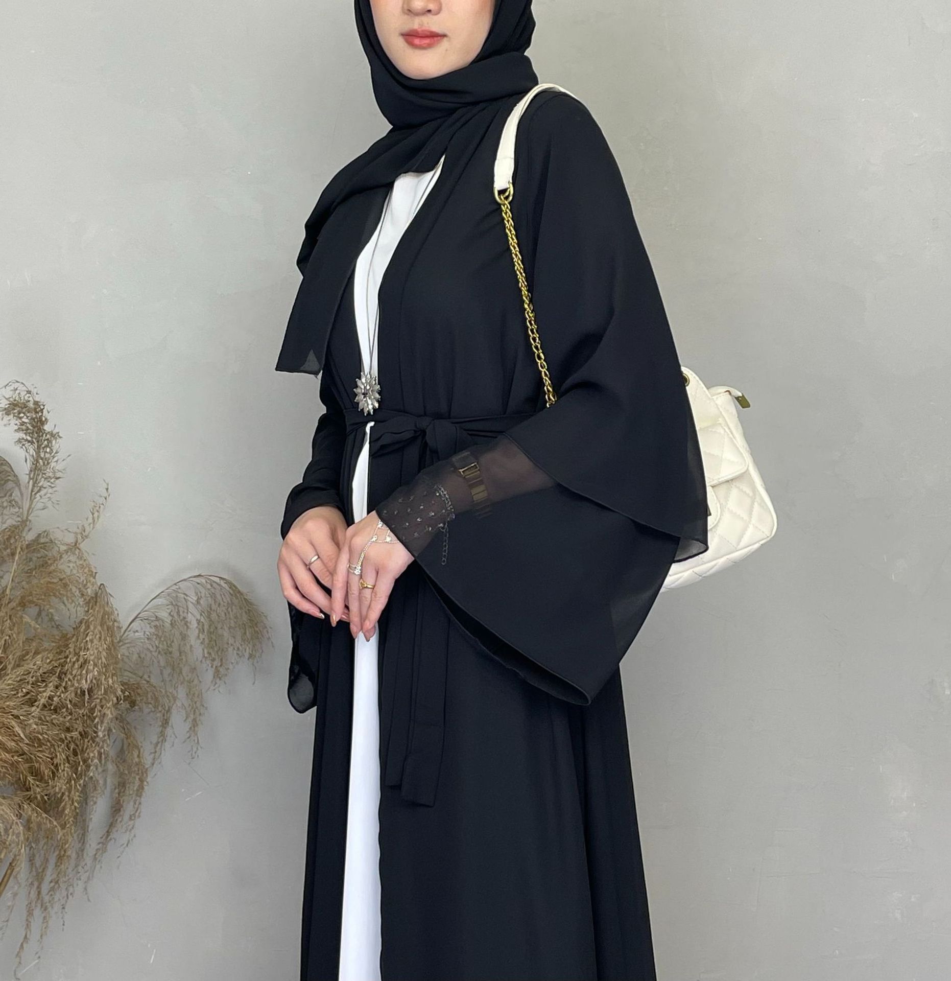 Wholesale 2024 Latest Open Abaya Designs Elegant Qatar Muslim Wear Clothing Maxi Turkish Islamic Dress For Islamic Women