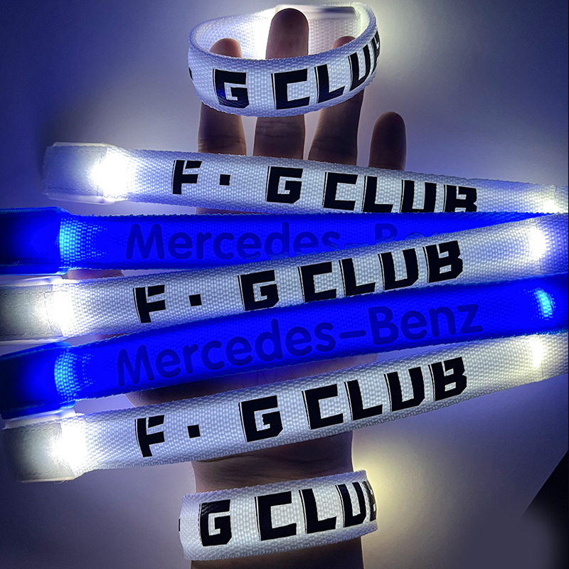 Customized LOGO Party Bracelet Lumineux Led Concert Essential Music Led Rechargeable Wristband Night Running Led Light Bracelet