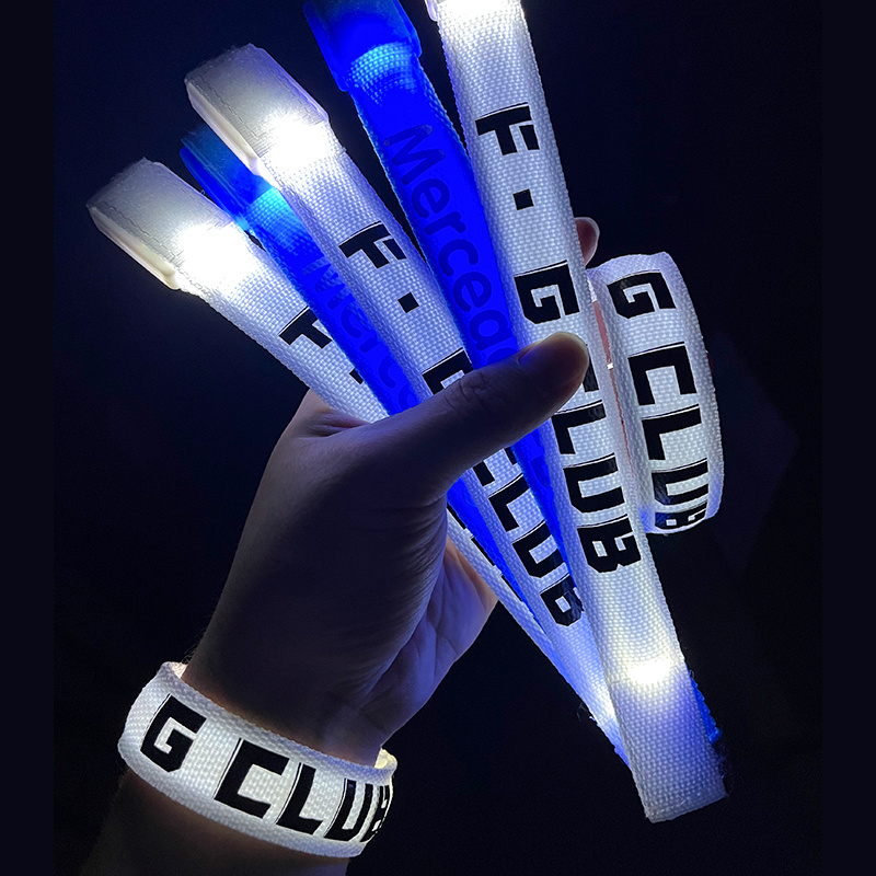 Customized LOGO Party Bracelet Lumineux Led Concert Essential Music Led Rechargeable Wristband Night Running Led Light Bracelet