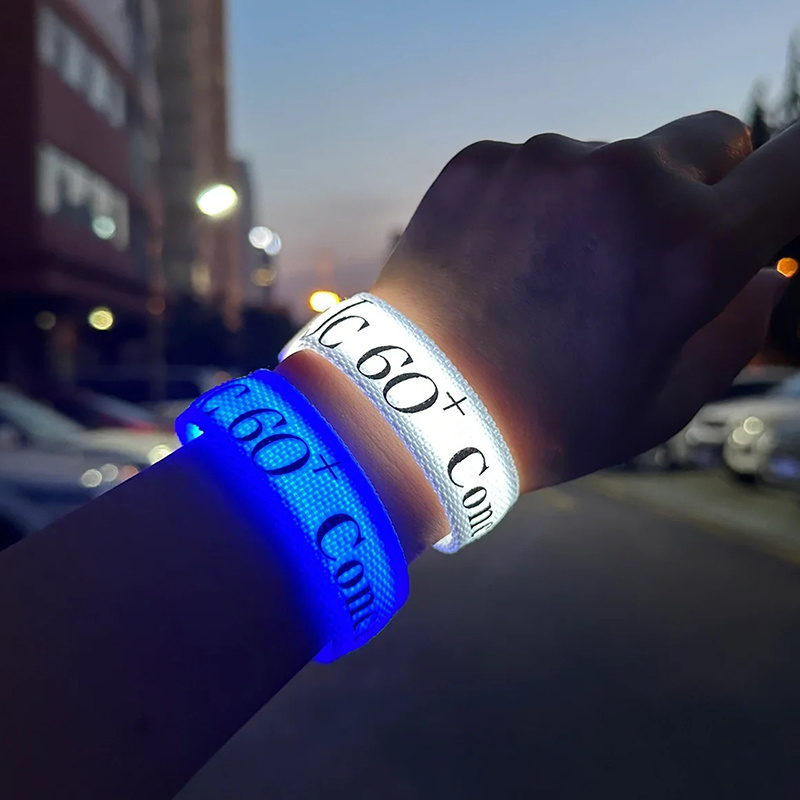 Free Design Disposable Button Battery Glow Bracelets LED Wrist Band Custom LOGO Party Bracelet Led Event RGB Led Wristband