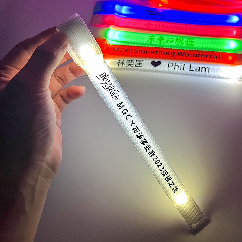 Customized LOGO Party Bracelet Lumineux Led Concert Essential Music Led Rechargeable Wristband Night Running Led Light Bracelet