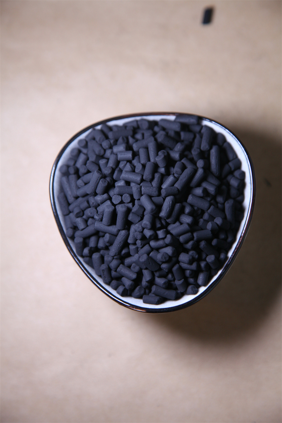 4mm Coconut Coal Based Special Columnar Extruded Pellet Column / Granular Activated Carbon